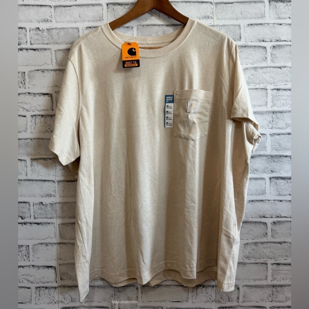 NWT Women’s Carhartt relaxed fit lightweight short sleeve graphic t-shirt, 2X - Picture 2 of 5